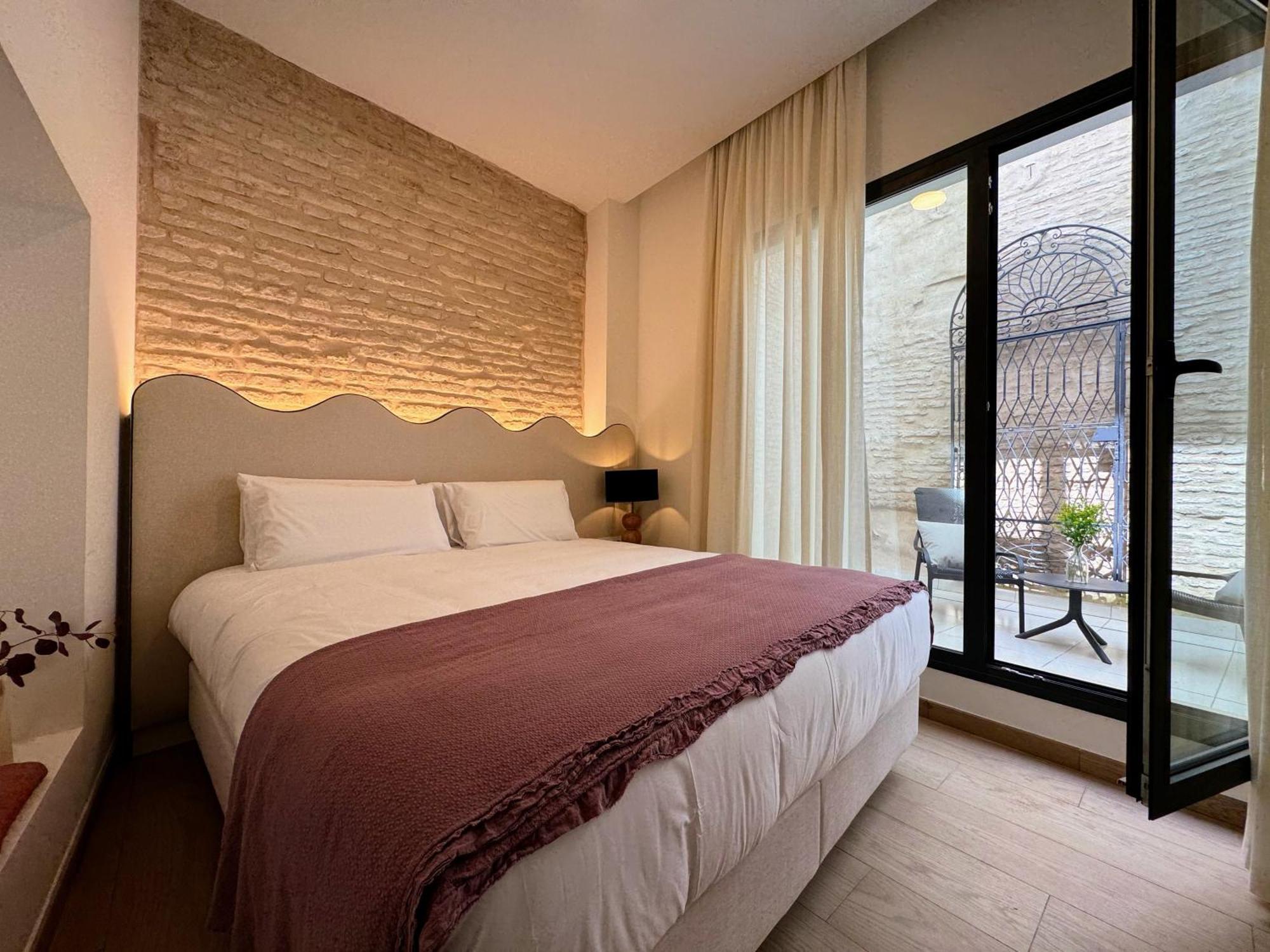 Redes Royale Apartments By Misterhost Seville Ngoại thất bức ảnh